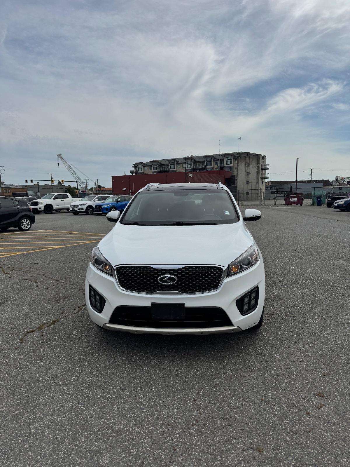 2016 Kia Sorento — photo 1 of 10